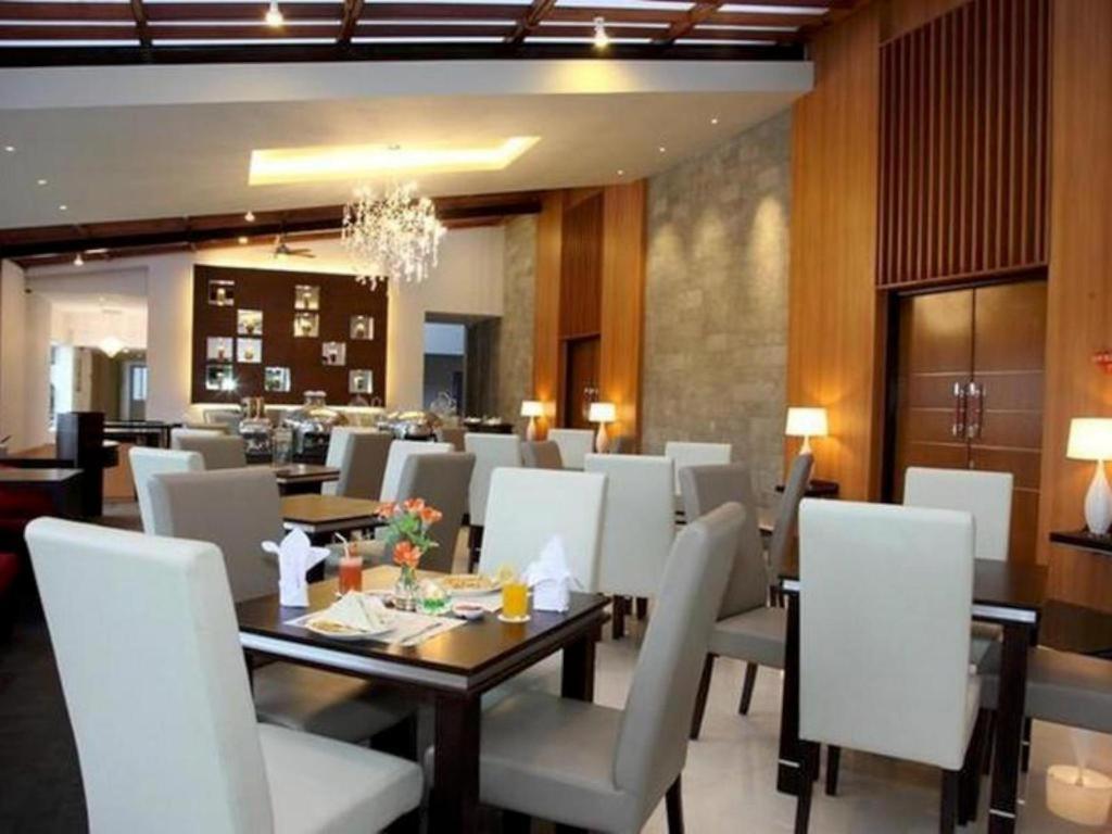 Green Valley Resort Purwokerto Esterno foto